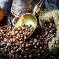 How Burr and Blade Grinders Affect Your Coffee Experience: A UK Perspective