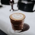 Savouring Every Drop: The Art of Brewing Coffee Manually Versus Electrically in the UK