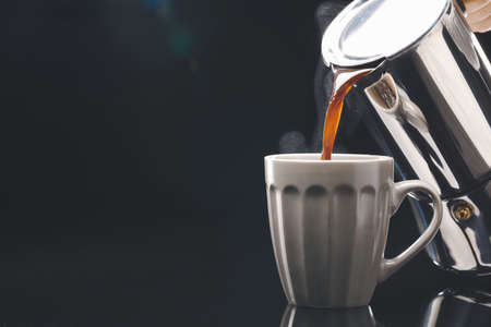 A Comprehensive Guide to Pour Over Coffee in the UK: Mastering V60 and Chemex