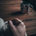 Coffee and Commuting: Navigating the UK’s Morning Rush with a Brew