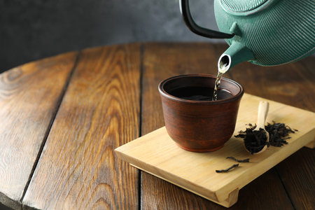 From Teapot to Chemex: Bridging British Tea and Filter Coffee Techniques