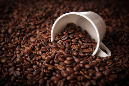 Choosing Reusable Coffee Filters: A British Perspective on Eco Options