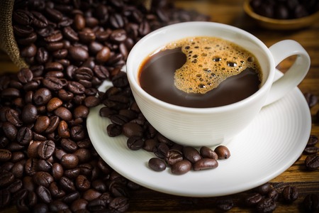The Rise of the Coffeehouse: Coffee’s Arrival and Early Impact in the UK