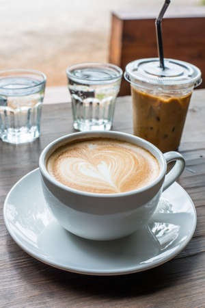 Reducing Single-Use Plastics in the UK’s Coffee Scene: Innovations and Challenges