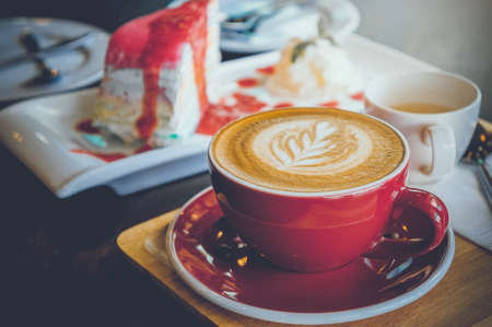 Step-by-Step: How to Prepare and Serve Coffee for Guests – The British Way