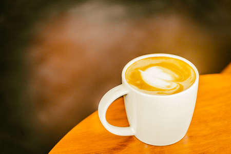 British Coffeehouse Chains and Their Impact on Reusable Cup Adoption