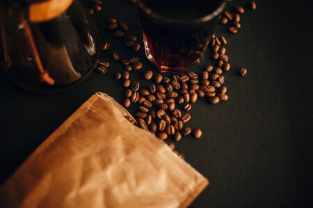 Traditional vs. Modern Materials: The Case for Paper, Cardboard, and Beyond in Coffee Packaging