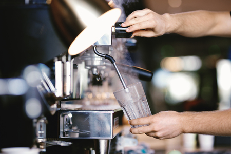 Building a Sustainable Home Brewing Routine: Minimising Waste and Single-Use Plastics