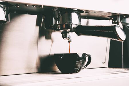 Espresso at Home: Overcoming Common Extraction Issues in British Kitchens